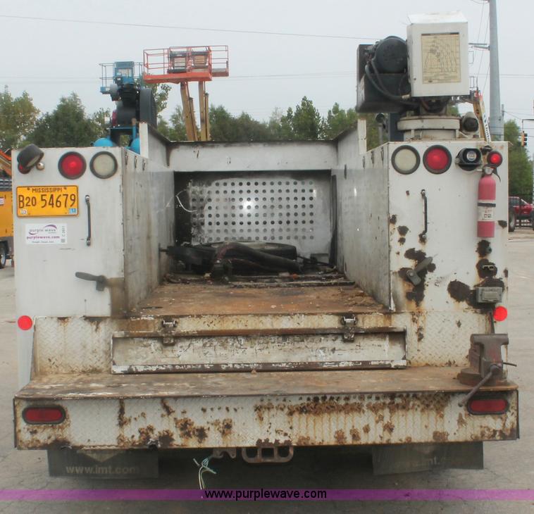 image for item C2931 2005 Ford F550 Super Duty service truck