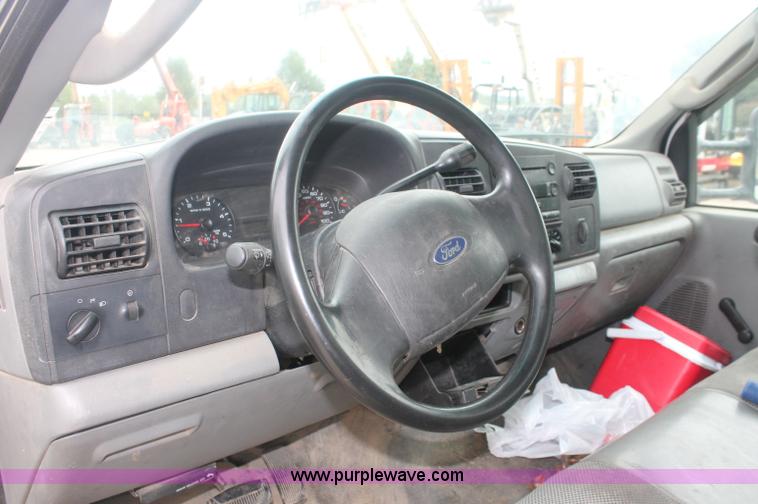 image for item C2931 2005 Ford F550 Super Duty service truck