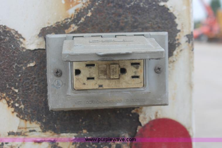 image for item C2931 2005 Ford F550 Super Duty service truck