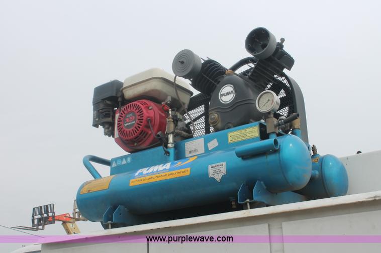 image for item C2931 2005 Ford F550 Super Duty service truck