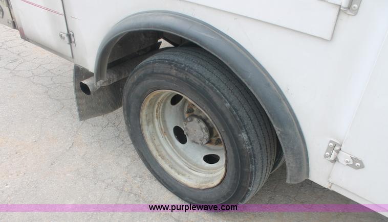 image for item C2931 2005 Ford F550 Super Duty service truck