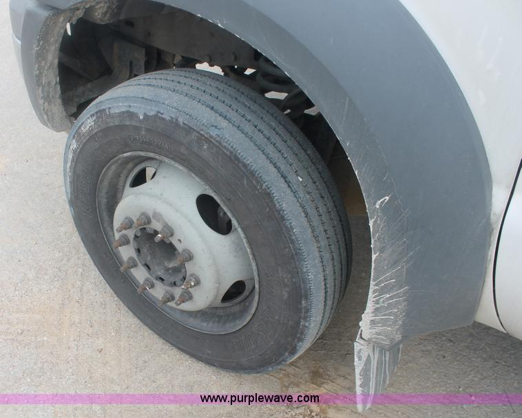 image for item C2931 2005 Ford F550 Super Duty service truck