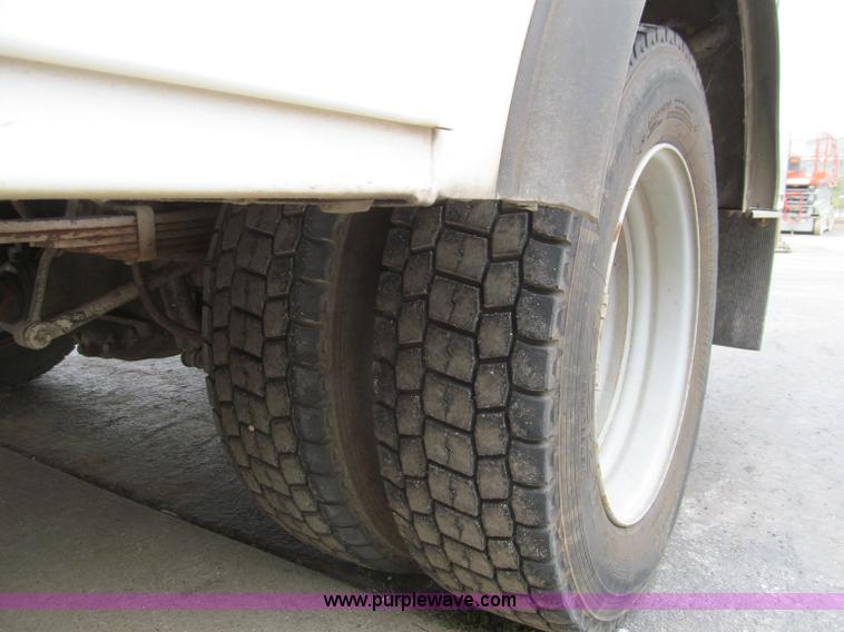 image for item F4608 2007 Ford F550 Super Duty service truck