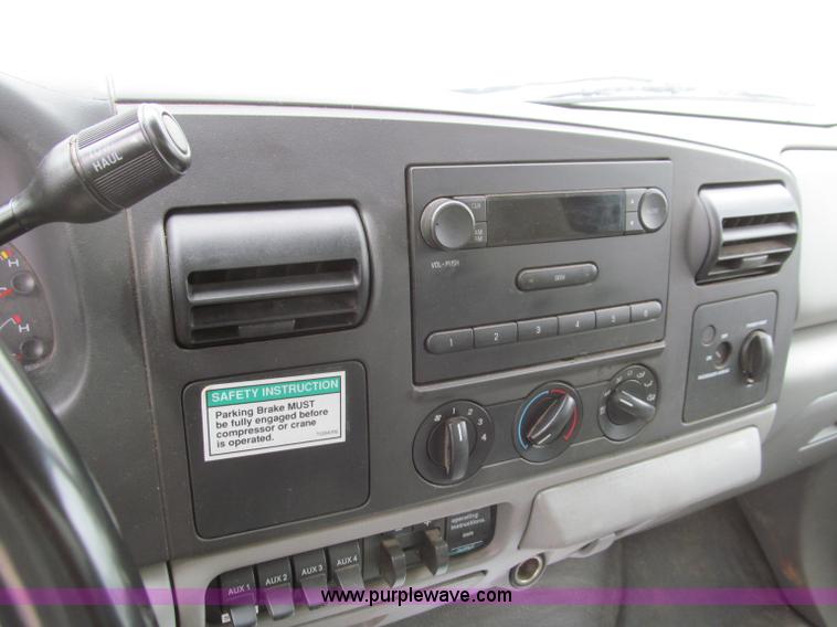 image for item F4608 2007 Ford F550 Super Duty service truck