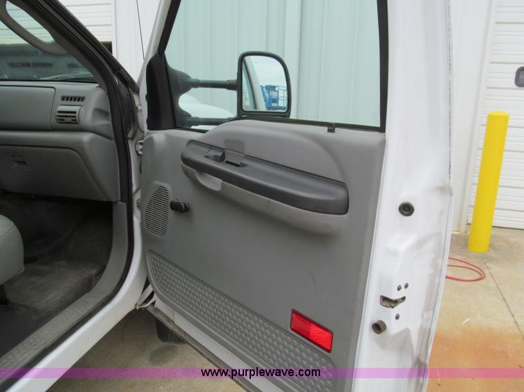image for item F4608 2007 Ford F550 Super Duty service truck