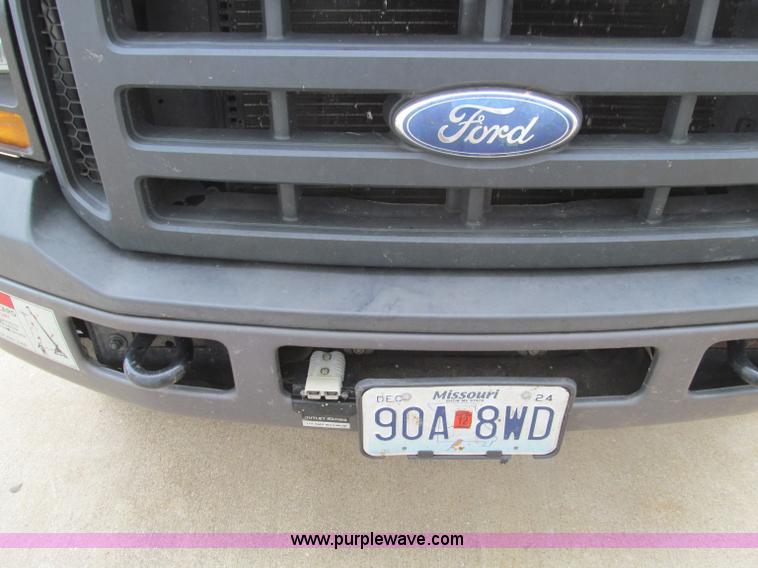 image for item F4608 2007 Ford F550 Super Duty service truck