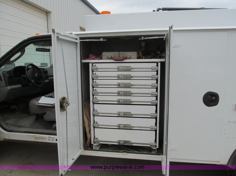 image for item F4608 2007 Ford F550 Super Duty service truck