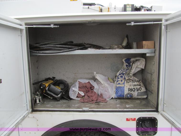 image for item F4608 2007 Ford F550 Super Duty service truck