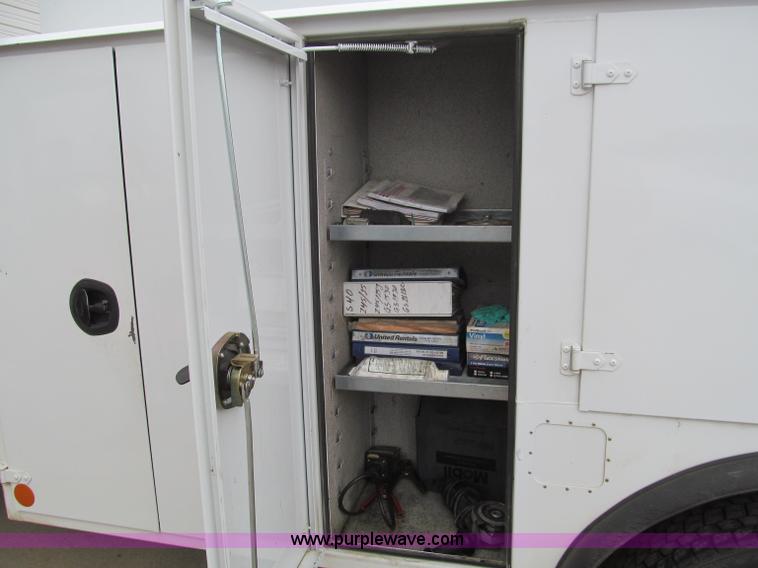 image for item F4608 2007 Ford F550 Super Duty service truck