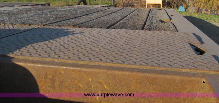 image for item F5532 2005 Trail-Eze TE80HT 48' trailer