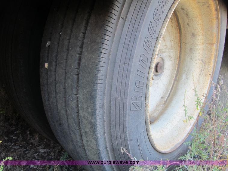 image for item F5532 2005 Trail-Eze TE80HT 48' trailer