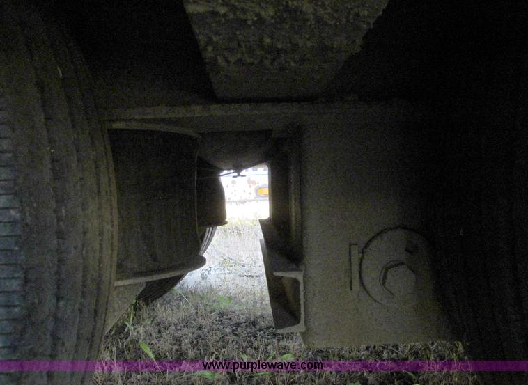 image for item F5532 2005 Trail-Eze TE80HT 48' trailer