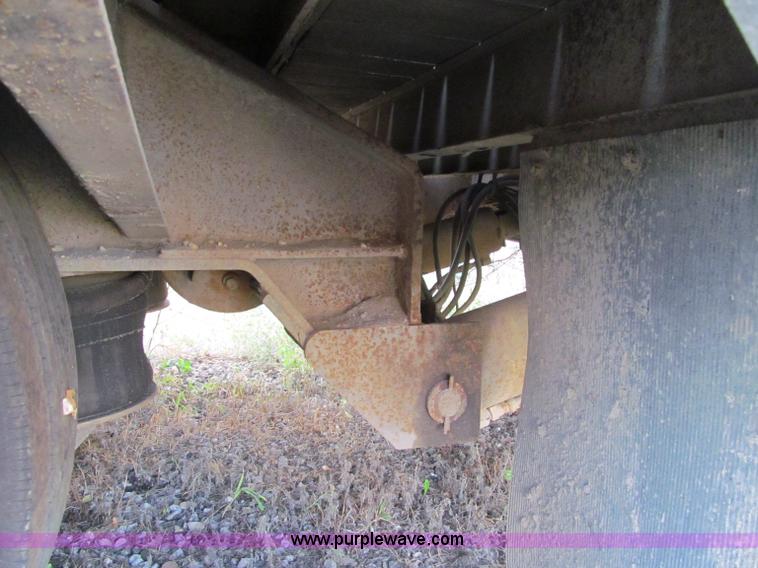 image for item F5532 2005 Trail-Eze TE80HT 48' trailer