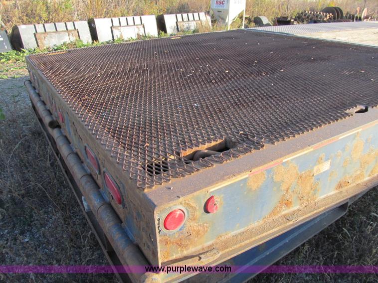 image for item F5532 2005 Trail-Eze TE80HT 48' trailer