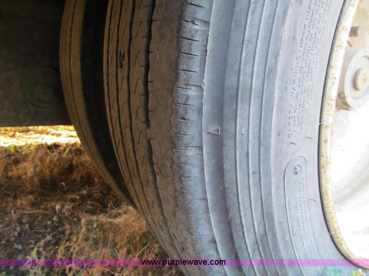 image for item F5533 2005 Trail-Eze TE80HT 48' trailer