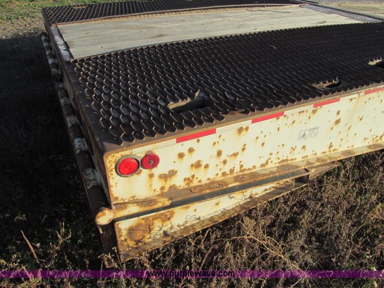 image for item F5533 2005 Trail-Eze TE80HT 48' trailer