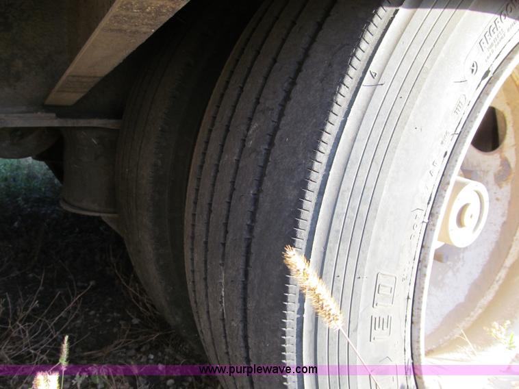 image for item F5533 2005 Trail-Eze TE80HT 48' trailer