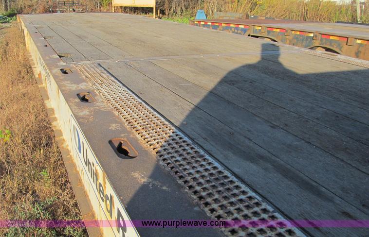 image for item F5533 2005 Trail-Eze TE80HT 48' trailer