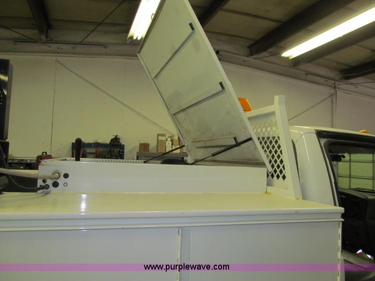 image for item F5534 2007 Ford F550 XL Super Duty service truck