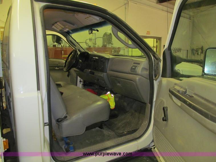 image for item F5534 2007 Ford F550 XL Super Duty service truck