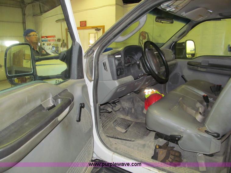 image for item F5534 2007 Ford F550 XL Super Duty service truck