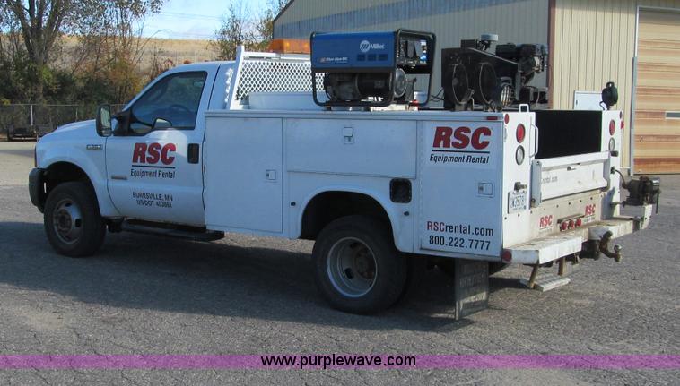 image for item F5535 2006 Ford F350 XL service truck