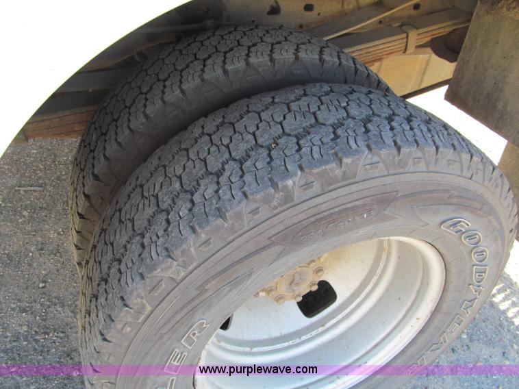 image for item F5535 2006 Ford F350 XL service truck