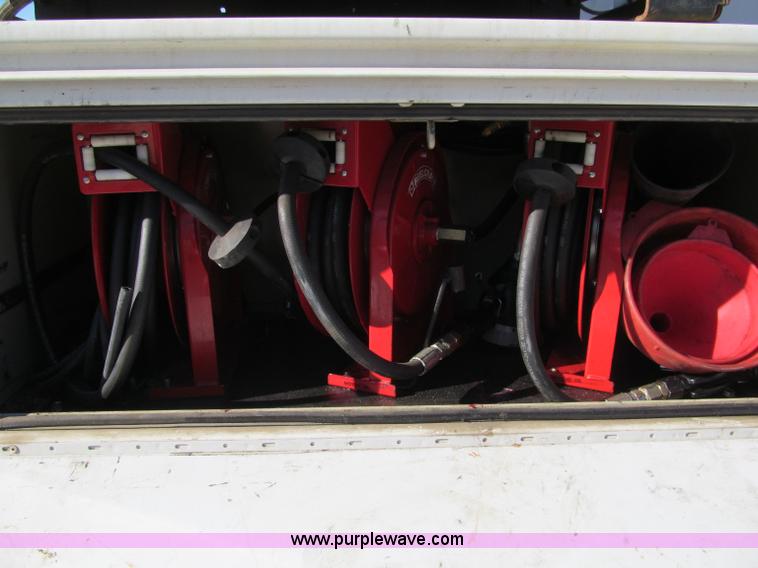 image for item F5535 2006 Ford F350 XL service truck