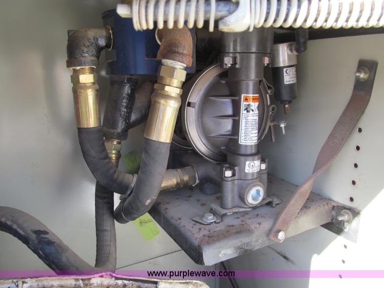 image for item F5535 2006 Ford F350 XL service truck