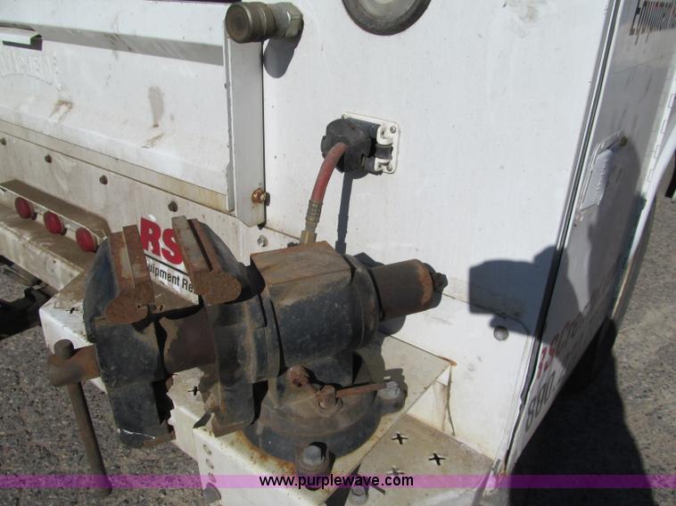 image for item F5535 2006 Ford F350 XL service truck