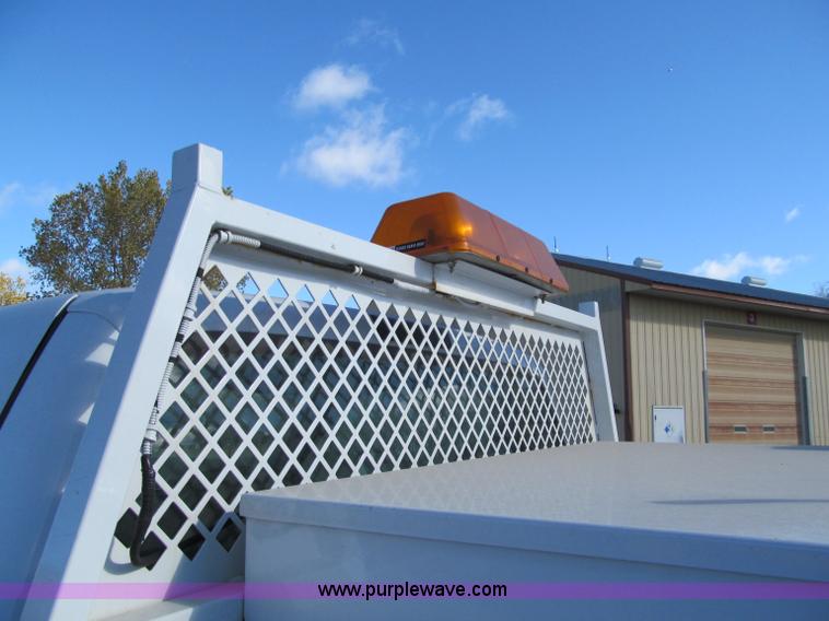 image for item F5535 2006 Ford F350 XL service truck