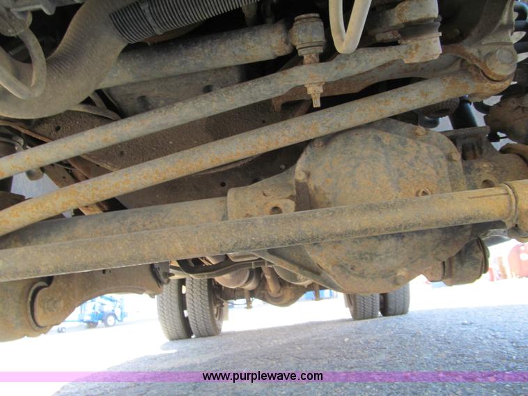 image for item F5535 2006 Ford F350 XL service truck