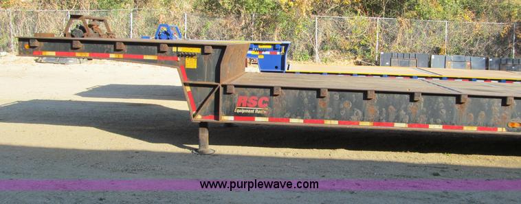 image for item F5536 2006 Ledwell Hydra-Tail triple axle trailer