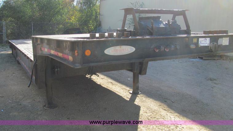 image for item F5536 2006 Ledwell Hydra-Tail triple axle trailer