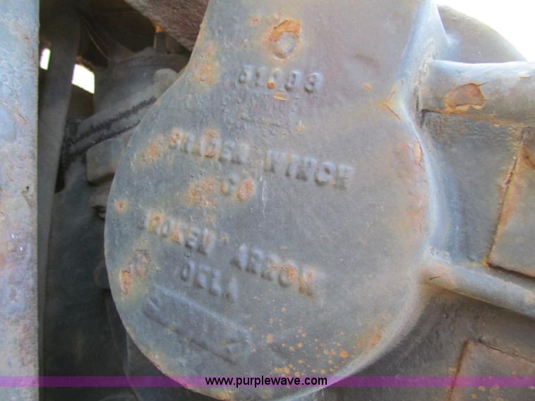 image for item F5536 2006 Ledwell Hydra-Tail triple axle trailer