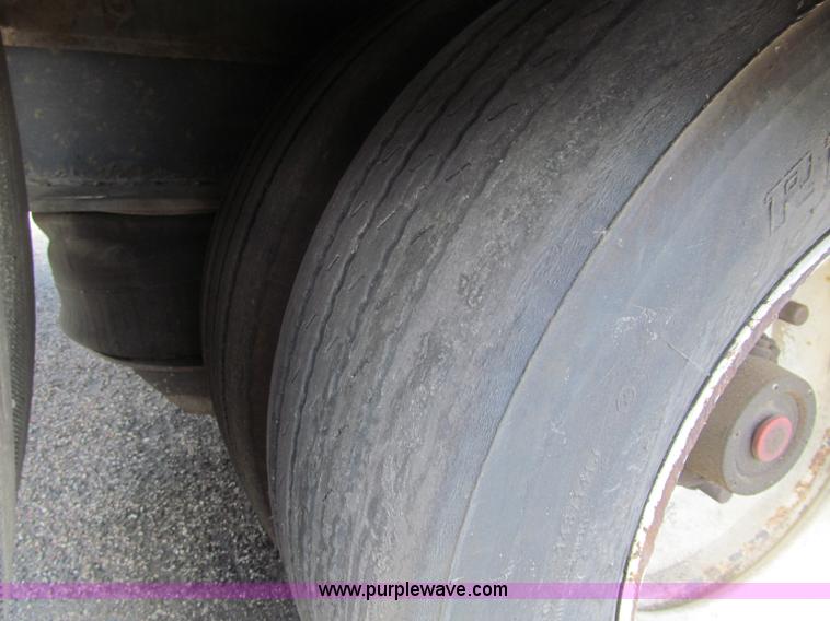 image for item F5537 2005 Trail-Eze TE701 48' slide axle trailer