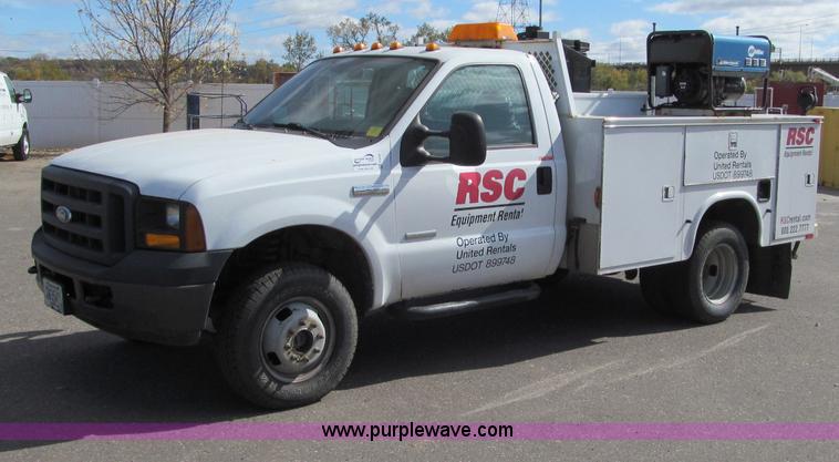 image for item F5538 2006 Ford F350 XL service truck