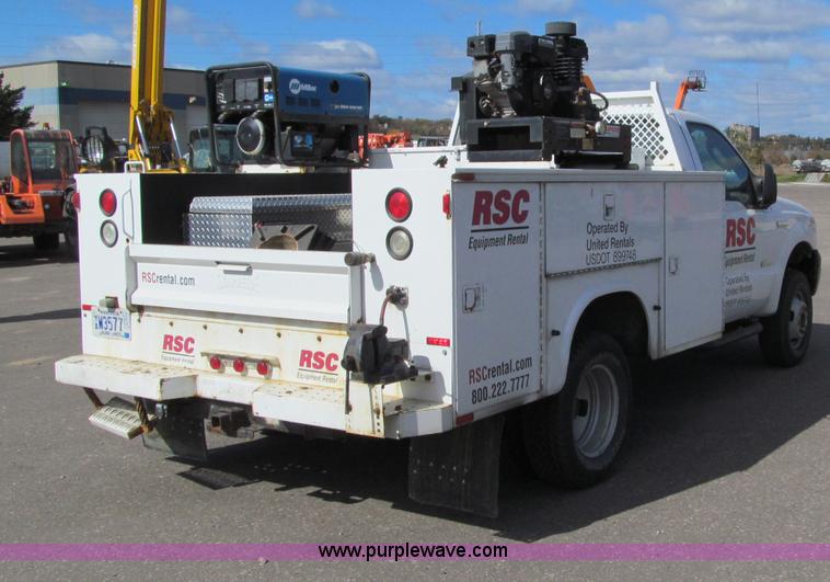 image for item F5538 2006 Ford F350 XL service truck