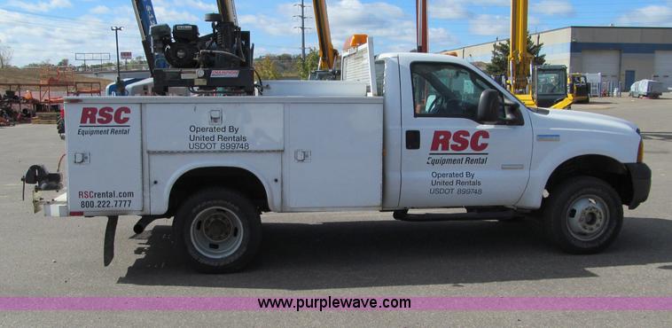 image for item F5538 2006 Ford F350 XL service truck