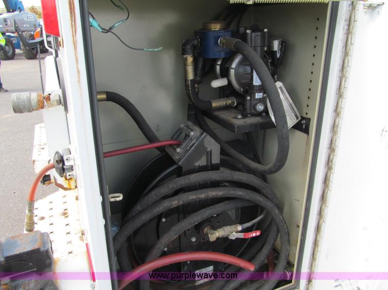 image for item F5538 2006 Ford F350 XL service truck