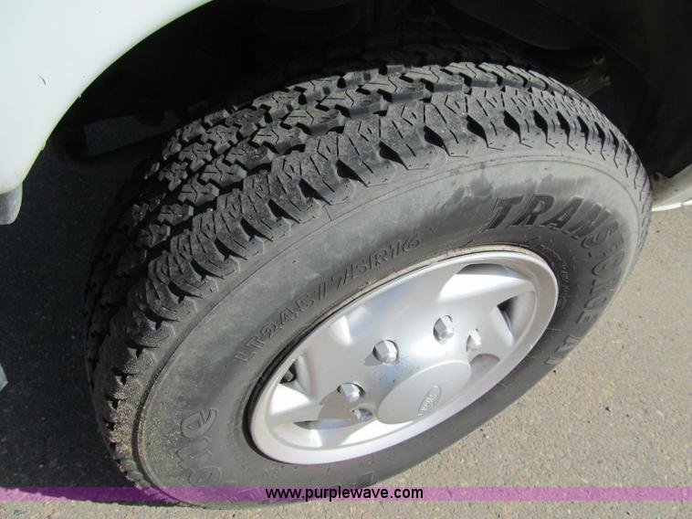 image for item F5539 2007 Ford Econoline E350 cargo van