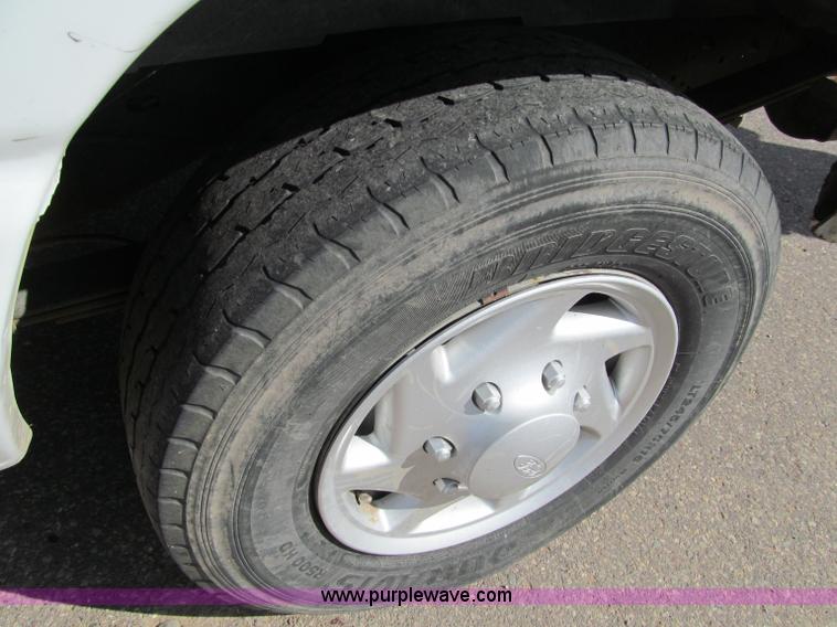 image for item F5539 2007 Ford Econoline E350 cargo van