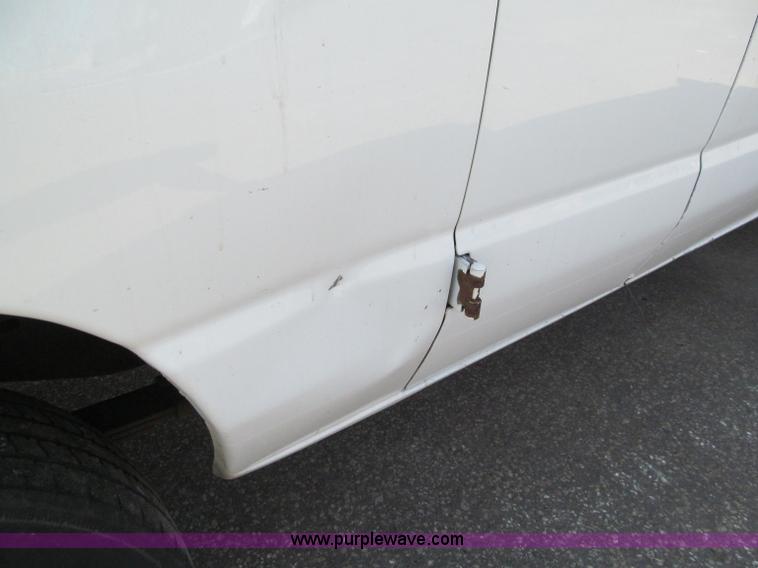 image for item F5539 2007 Ford Econoline E350 cargo van