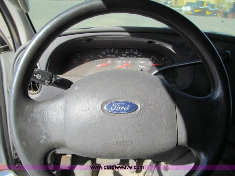 image for item F5539 2007 Ford Econoline E350 cargo van