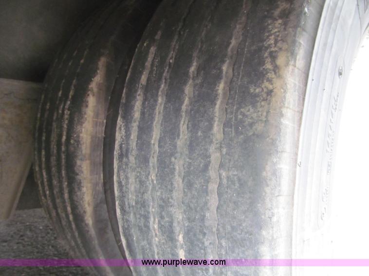 image for item F5540 2006 Trail-Eze TE70HT 48' trailer