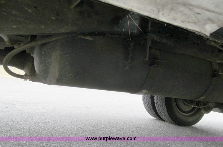 image for item F5541 2006 Ford F350 XL service truck