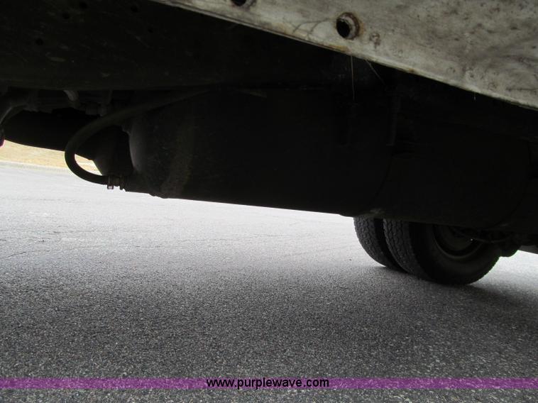 image for item F5541 2006 Ford F350 XL service truck