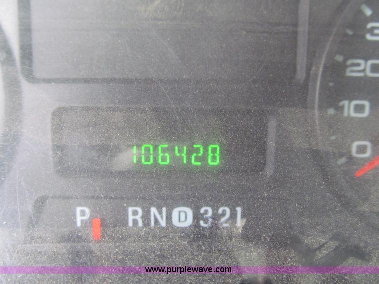 image for item F5541 2006 Ford F350 XL service truck