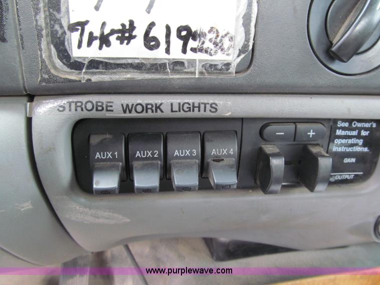 image for item F5541 2006 Ford F350 XL service truck