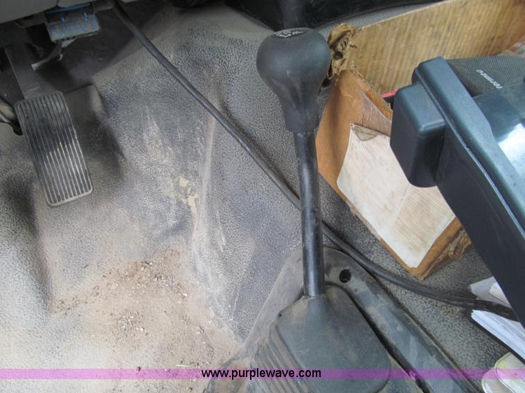 image for item F5541 2006 Ford F350 XL service truck